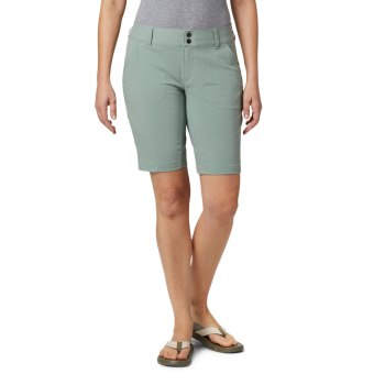 Columbia Saturday Trail Long, Pantalones Cortos Verdes Claro Para Mujer | 012756-ZAF